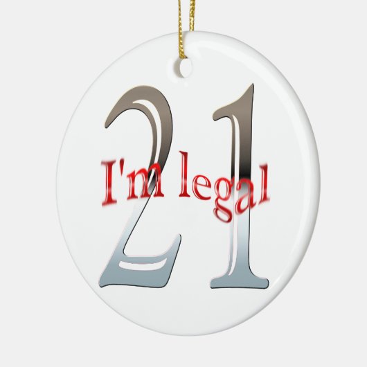 おもしろい私は法的第21誕生日のクリスマスのオーナメントです セラミックオーナメント (左)