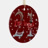 おもしろい私は法的第21誕生日の星の赤のクリスマスです セラミックオーナメント (右)