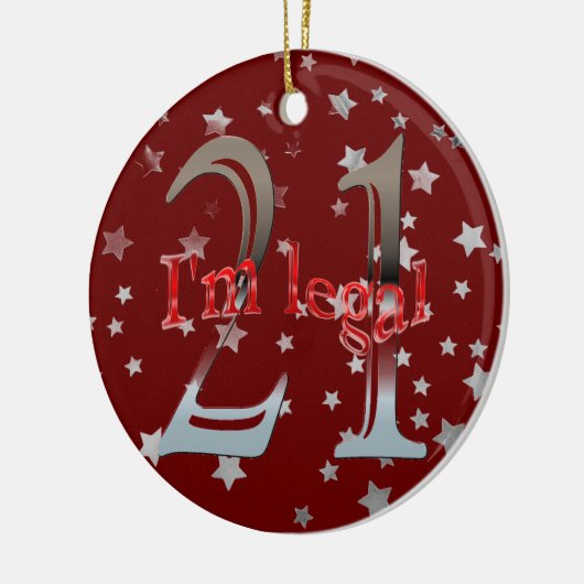 おもしろい私は法的第21誕生日の星の赤のクリスマスです セラミックオーナメント (左)