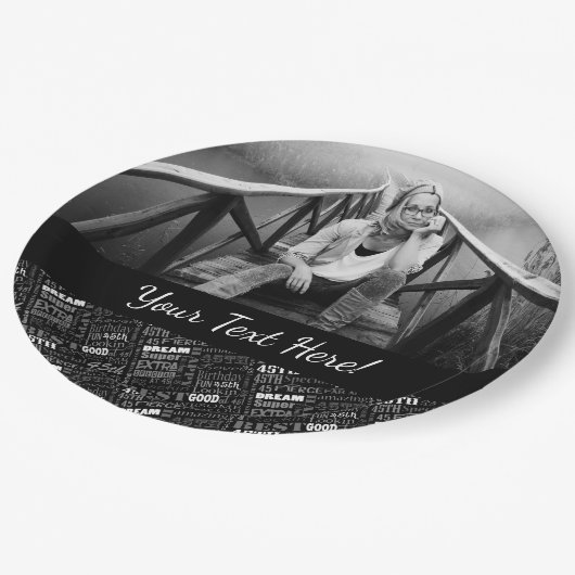 おもしろい第45回誕生日パーティーモパーソナライズされたノグラム ペーパープレート (アングル)