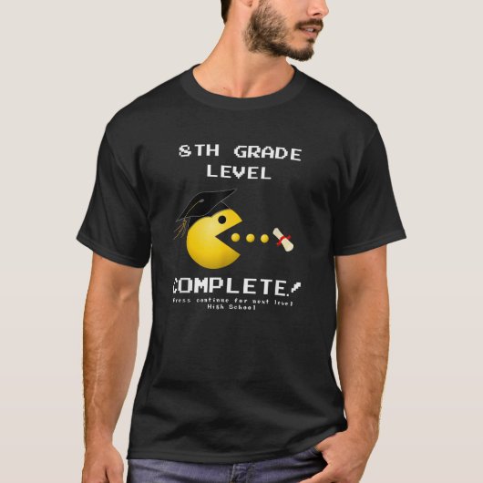 おもしろい第8級ビデオゲーマー第8級卒業 Tシャツ (正面)