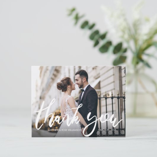 おもしろい結婚スクリプトのサンキューカード ポストカード (スタンド正面)