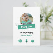 おもしろい緑と白のハロウィン誕生日。カスタム サンキューカード (スタンド正面)