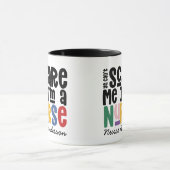 おもしろい虹ナースタイポグラフィ感謝していユーユーモダン マグカップ (中央)