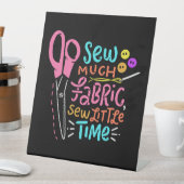 おもしろい裁縫 – 縫い布 台座サイン (インサイチュ)