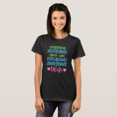 おもしろい誇りを持ったの妻の夫素晴らし2 Tシャツ (正面フル)
