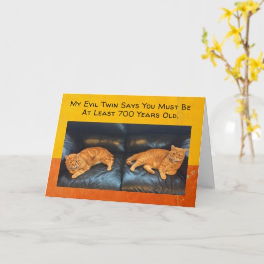 おもしろい誕生日カードツイ考えン猫あなたは カード (黄色い花)