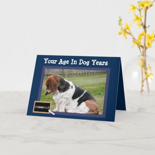 おもしろい誕生日カード/可愛いバセットハウンド カード (黄色い花)