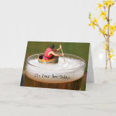 おもしろい誕生日ビール飲み物グリーティングカード カード (黄色い花)