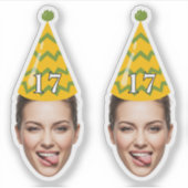 おもしろい誕生日顔とパーティーハットとカスタム年齢 シール (正面)