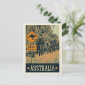 おもしろい道路標識カンガルーに注意! ポストカード (スタンド正面)