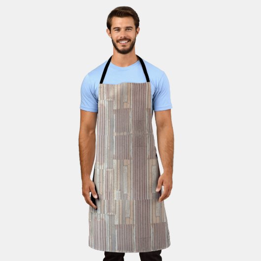 おもしろい金属 エプロン (着用した状態)