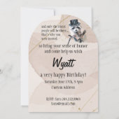 おもしろい間抜けフォーマル服飾ラクーン動物誕生日 招待状 (裏面)