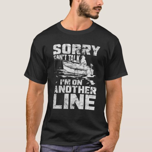 おもしろい魚釣りの申し訳ない Tシャツ (正面)
