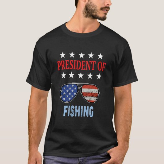 おもしろい魚釣りアクセサリーUsa国旗の魚釣りことわざ Tシャツ (正面)