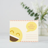 おもしろい黄色の絵文字レター ポストカード (スタンド正面)