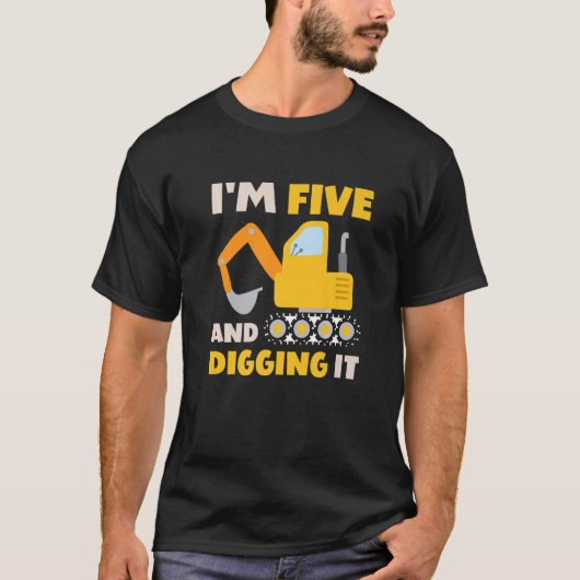 おもしろい5歳で掘る建築掘削機 Tシャツ (正面)