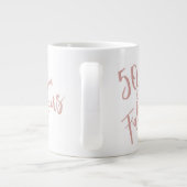 おもしろい50と素晴らしいバラ金ゴールド50誕生日 ジャンボコーヒーマグカップ (裏面)