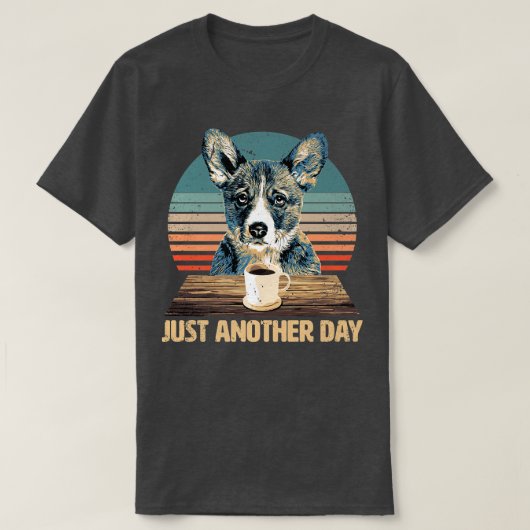 おもしろい&かわいいコーギパピドリンクコーヒー957 Tシャツ (デザイン正面)