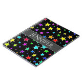 おもしろい、カラフル星のパターン+名パーソナライズされた前 ノートブック (左側)