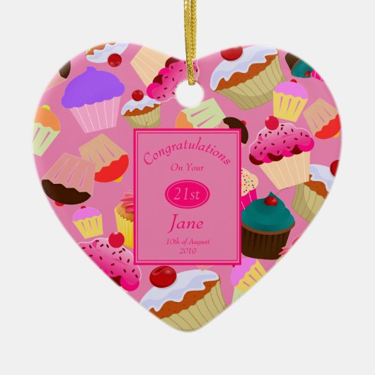 おもしろい,明るいピンクのカップケーキ任意の年齢誕生日ギフト セラミックオーナメント (正面)