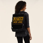 おもしろい、「注意、広い負荷」危険警告標識 バックパック (着用)