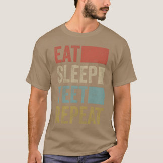 おもしろい 食べて寝て投げて繰り返す 70年代 人気家族 Tシャツ