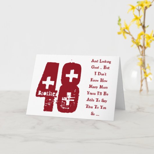 おもしろい、48歳の誕生日、赤と白文字。 カード (黄色い花)