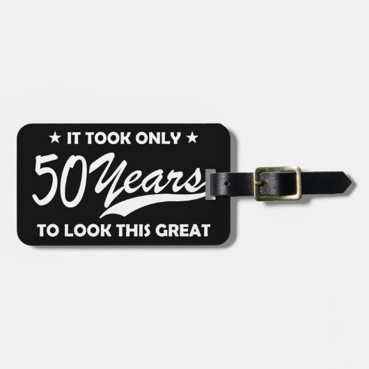 おもしろい 50歳の誕生日 レトロなタイポグラフィ ラゲッジタグ (正面横)