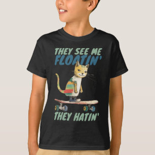 おもしろいcalico cat通りスケートボード彼らは持っている tシャツ