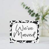 おもしろいCow New Home Address引っ越しました ポストカード (スタンド正面)