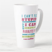 おもしろいCRNA/麻酔科医は愚かな問題を解決できない カフェラテマグ (右アングル)