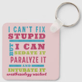 おもしろいCRNA/麻酔科医は愚かな問題を解決できない キーホルダー (裏面)