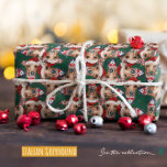 おもしろいGreyhoundイタリアン Christmas Pattern ラッピングペーパー<br><div class="desc">おもしろいイタリアンGreyhound Christmas Patternは、赤いサイタリアンンタの帽子と犬のクリスマスの服を持つグレイハウンドの水色を特徴とする。おもしろいデザイン愛犬家!</div>