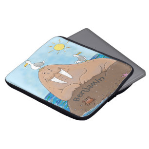 おもしろいhappy walrus cartoonイラストレーション ラップトップスリーブ