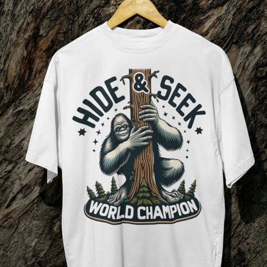 おもしろいHide & Seek World Champion Bigfoot T-Shirt Tシャツ