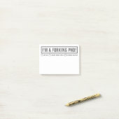 「おもしろいI'm A Forking PhD」 4"x3" ポストイット (デスク上)