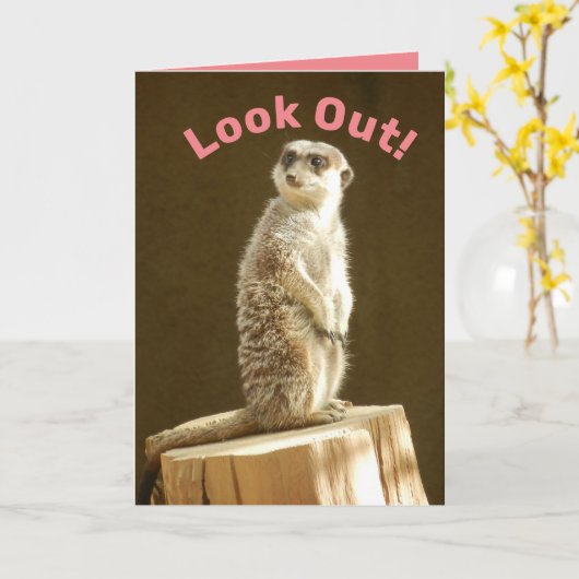 おもしろいMeerkat:気を付けて!あなたはより年を取った カード (黄色い花)