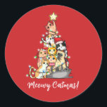 おもしろいMeowy Catmas Cats Christmas Tree ラウンドシール<br><div class="desc">9匹の猫がクリスマスツリーを飾り、その上に星を置き、「ニャーニャーニャーニャーニャーニャー！」と言う可愛らしいデザイン。</div>