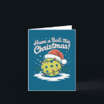 おもしろいPickleball Santa Christmas Lights，あなたのテキスト シーズンカード<br><div class="desc">サンタ帽を着用し、あなたのすごいおもしろいメッセージを内側に光の中にピックボールを備えたこのピクルボールのホリデーカー包まれたドでピクルボールの喜びを広げるカスタム。あなたのピックボールの友人と家族はこのカードを愛する！背景色を簡単に自分の表現スタイルに変更。ピクルボール選手、クラブ、コーチ、またはこのスポーツ遊の誰でもに最適素晴らし。</div>