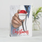 おもしろいSanta Hat Stethoscope LOGO医療クリスマス シーズンカード (スタンド正面)