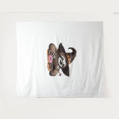 おもしろいSloth in Witch Hatドーナツを楽しむ – Cute Ha タペストリー (正面(横))