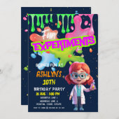 おもしろいSTEM Lab Redheadガールサイエンティスト誕生日パーティー 招待状 (正面/裏面)