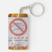 'おもしろいtouchマンゴー'の署名 キーホルダー (裏面)