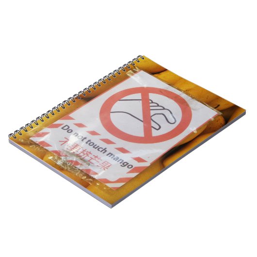 'おもしろいtouchマンゴー'の署名 ノートブック (左側)