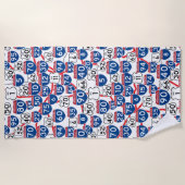 おもしろいUSハイウェイシンボルや象徴とマップランダムパターン ビーチタオル (正面)