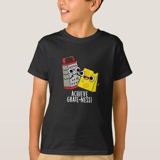 おもしろチーズのダジャレで偉大さを達成 ダークBG Tシャツ (正面)