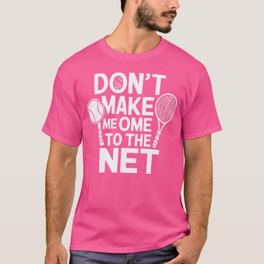おもしろテニスプレーヤー ラケットボールゲーム Tシャツ (正面)