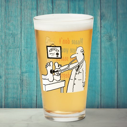 おもしろ医者と医療テーマの2つのキャラクター タンブラーグラス