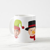 おもしろ顔のエルフとサンタのマグカップ コーヒーマグカップ (正面左)